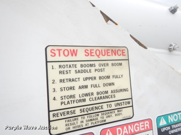 image for item DG6419 2001 Freightliner FL70 bucket truck