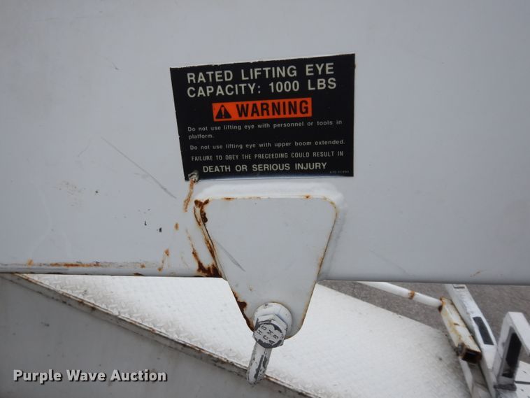 image for item DG6419 2001 Freightliner FL70 bucket truck