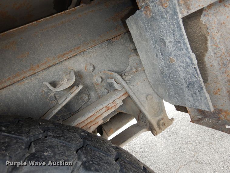 image for item DG6419 2001 Freightliner FL70 bucket truck