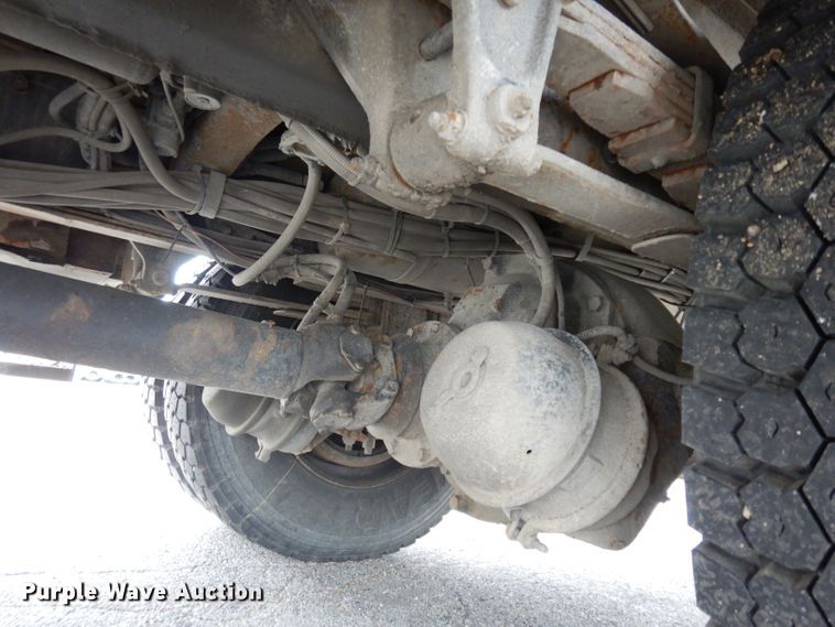 image for item DG6419 2001 Freightliner FL70 bucket truck