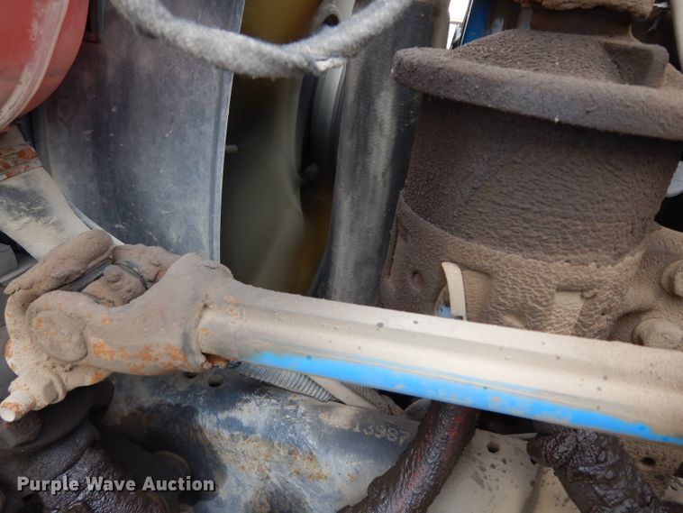 image for item DG6420 2004 International 4400 dump truck