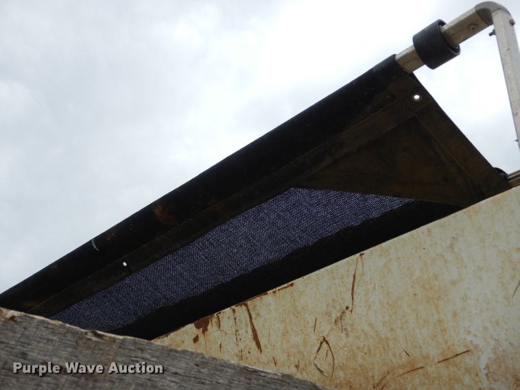 image for item DG6420 2004 International 4400 dump truck