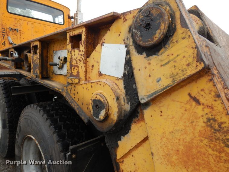 image for item DG6423 1985 Load King lowboy equipment trailer