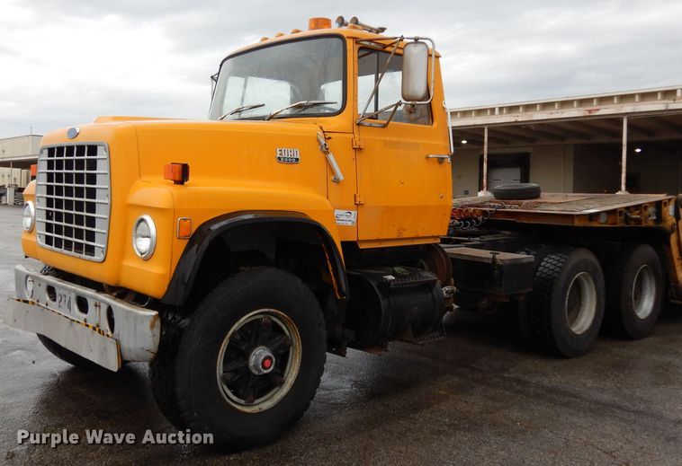 image for item DG6451 1985 Ford 9000 semi truck