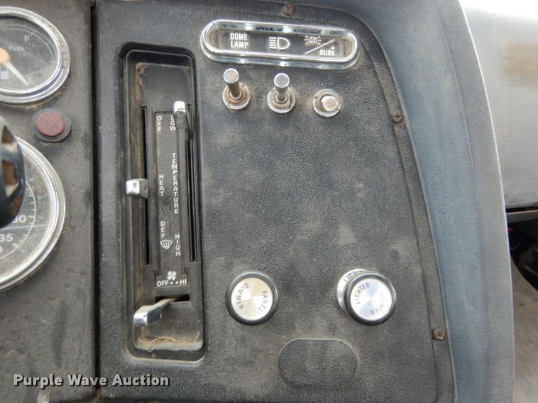 image for item DG6451 1985 Ford 9000 semi truck