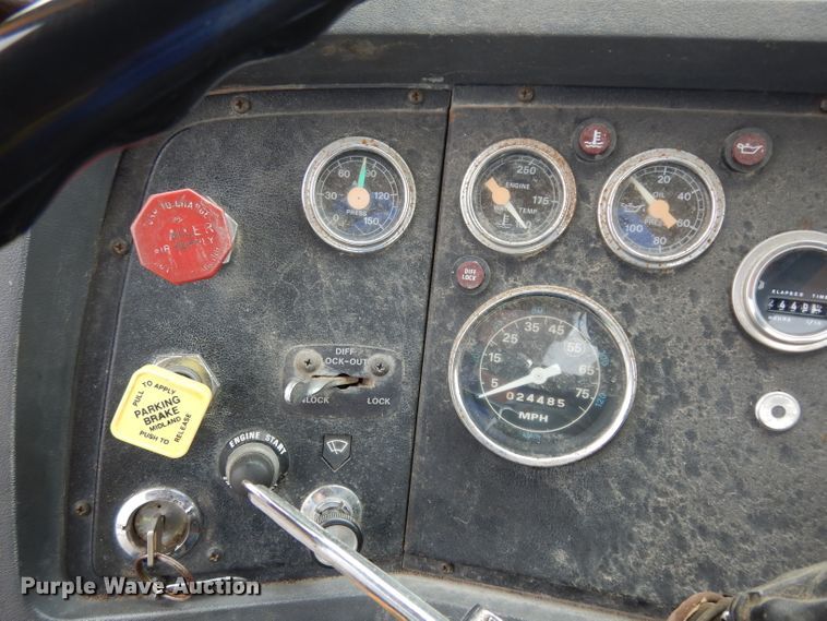 image for item DG6451 1985 Ford 9000 semi truck