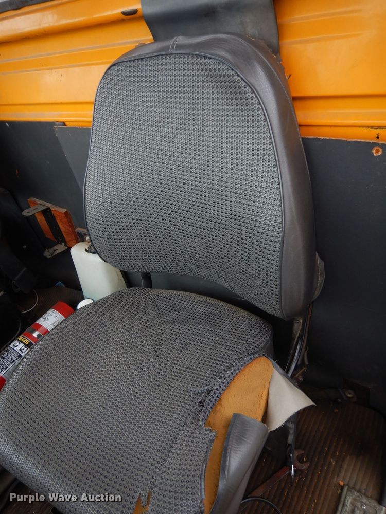 image for item DG6451 1985 Ford 9000 semi truck