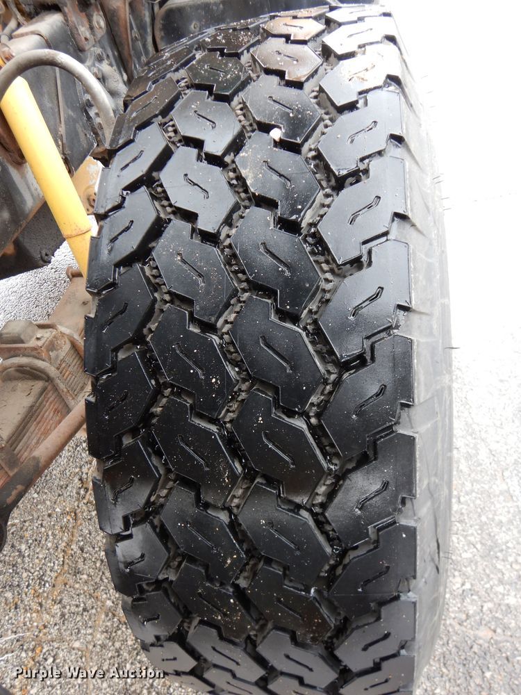 image for item DG6451 1985 Ford 9000 semi truck