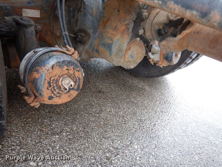 image for item DG6451 1985 Ford 9000 semi truck