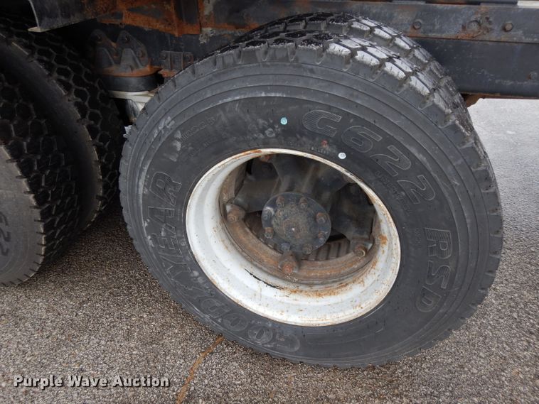 image for item DG6451 1985 Ford 9000 semi truck