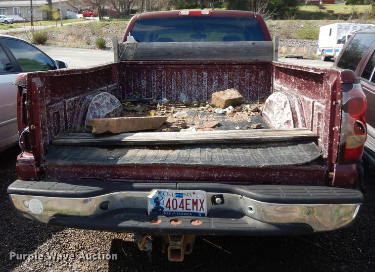 image for item DH2421 2003 Chevrolet Silverado 1500  Ext. Cab pickup truck