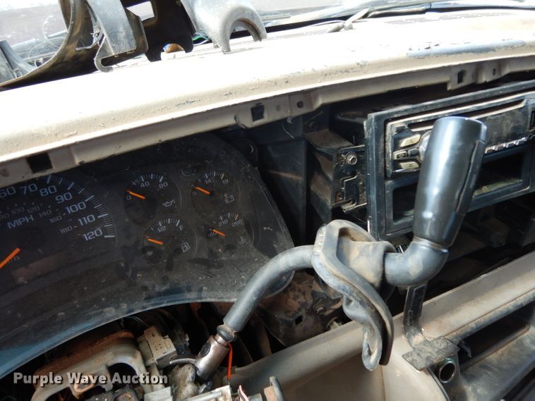 image for item DH2421 2003 Chevrolet Silverado 1500  Ext. Cab pickup truck