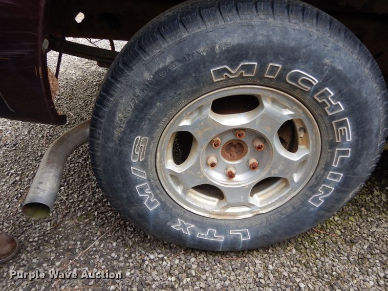 image for item DH2421 2003 Chevrolet Silverado 1500  Ext. Cab pickup truck