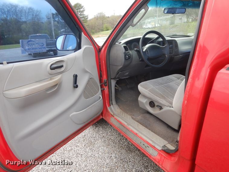 image for item DH2425 2002 Ford F150  pickup truck