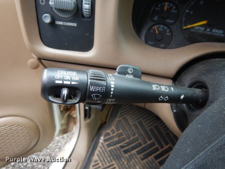 image for item DH2430 2001 Chevrolet Blazer  SUV