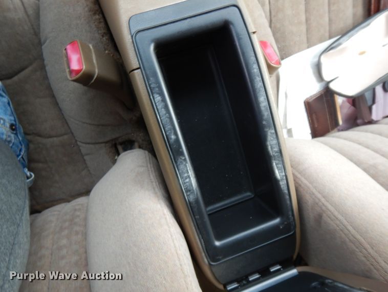 image for item DH2430 2001 Chevrolet Blazer  SUV