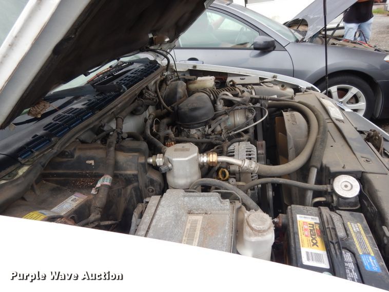 image for item DH2430 2001 Chevrolet Blazer  SUV