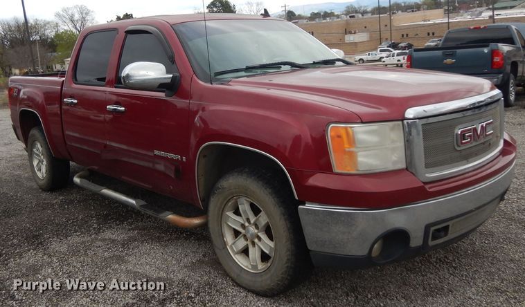 image for item DH2431 2007 GMC Sierra 1500  Z71 Crew Cab pickup truck
