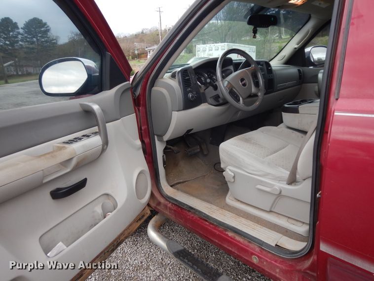 image for item DH2431 2007 GMC Sierra 1500  Z71 Crew Cab pickup truck