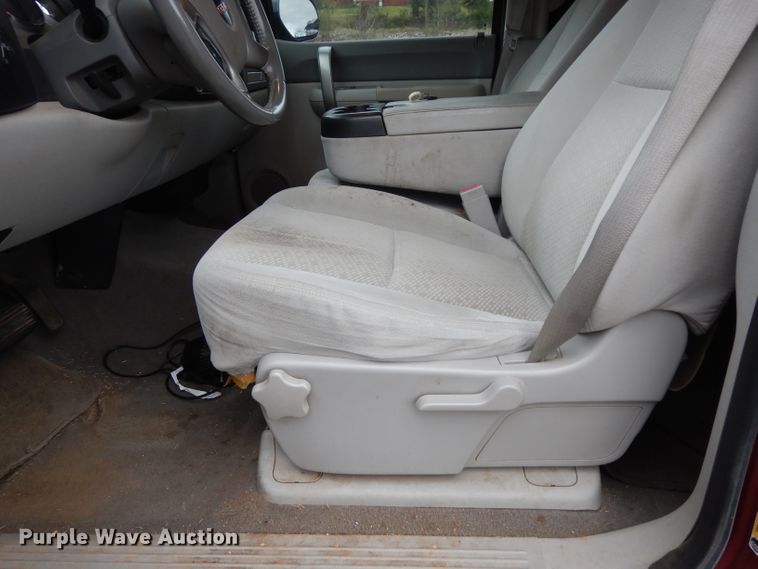 image for item DH2431 2007 GMC Sierra 1500  Z71 Crew Cab pickup truck