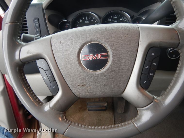 image for item DH2431 2007 GMC Sierra 1500  Z71 Crew Cab pickup truck