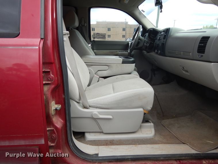 image for item DH2431 2007 GMC Sierra 1500  Z71 Crew Cab pickup truck