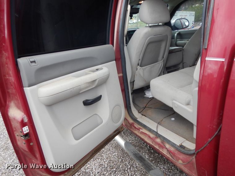 image for item DH2431 2007 GMC Sierra 1500  Z71 Crew Cab pickup truck