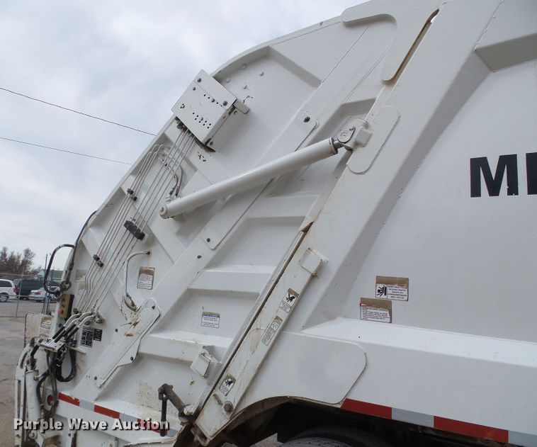 image for item DH4855 New-way 25KC refuse bed