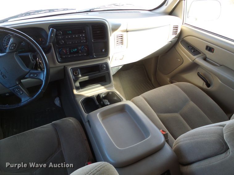 image for item DH4871 2006 GMC Yukon XL SUV