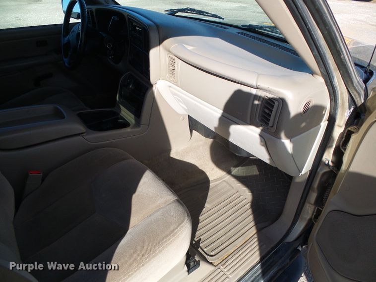 image for item DH4871 2006 GMC Yukon XL SUV