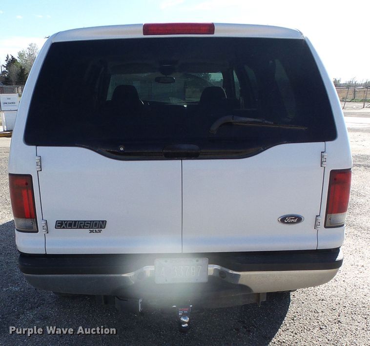 image for item DH4872 2002 Ford Excursion XLT SUV