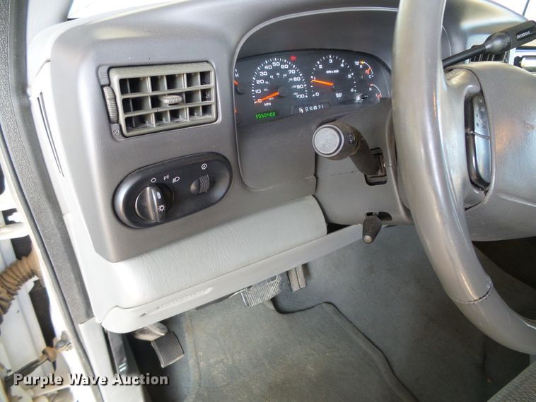 image for item DH4872 2002 Ford Excursion XLT SUV