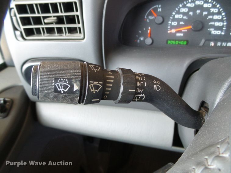 image for item DH4872 2002 Ford Excursion XLT SUV