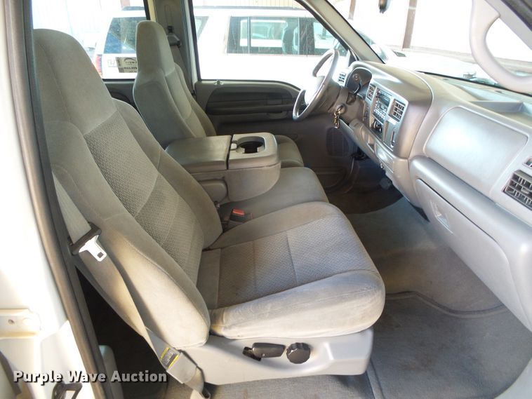 image for item DH4872 2002 Ford Excursion XLT SUV