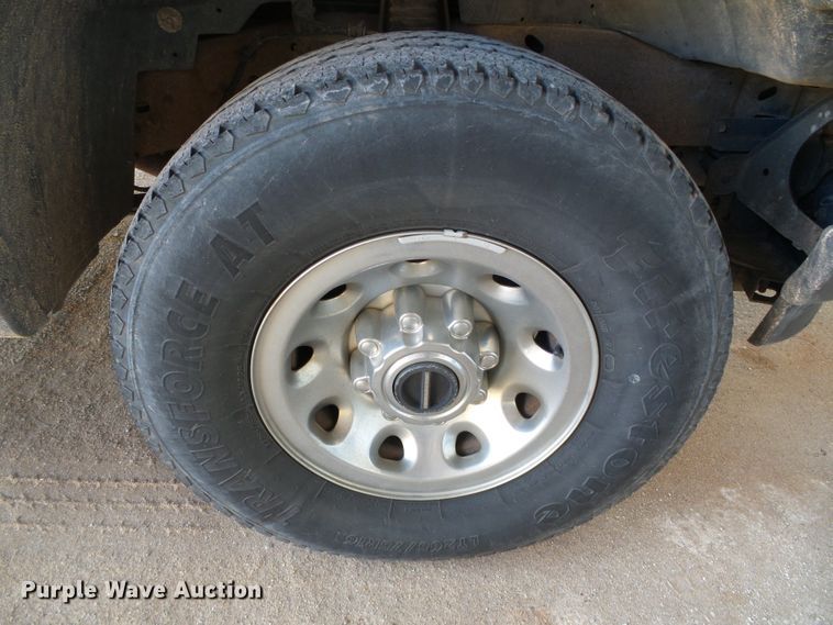 image for item DH4872 2002 Ford Excursion XLT SUV