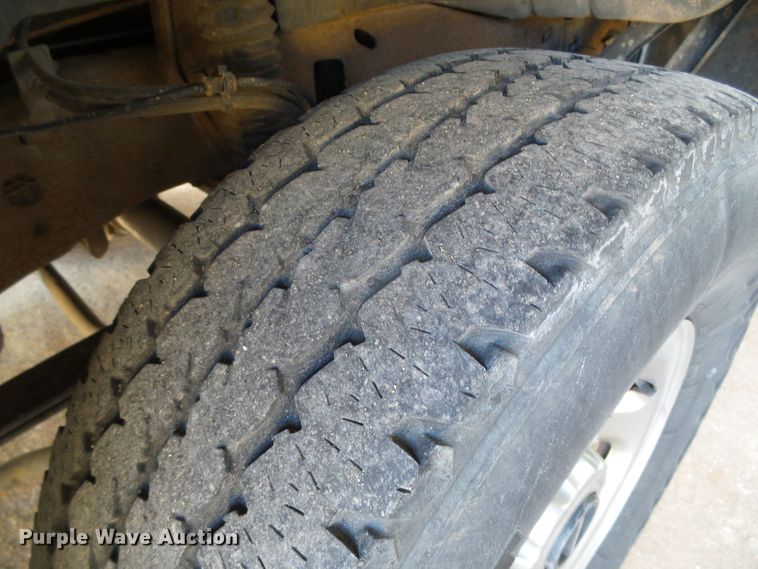 image for item DH4872 2002 Ford Excursion XLT SUV