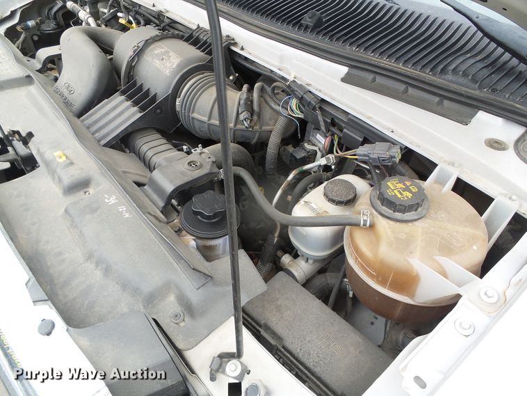 image for item DH4883 2012 Ford E450 Super Duty shuttle bus