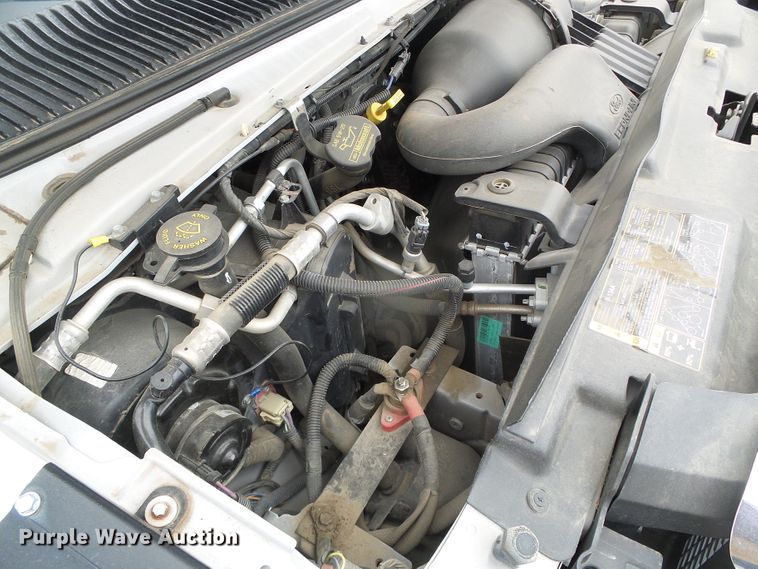 image for item DH4883 2012 Ford E450 Super Duty shuttle bus