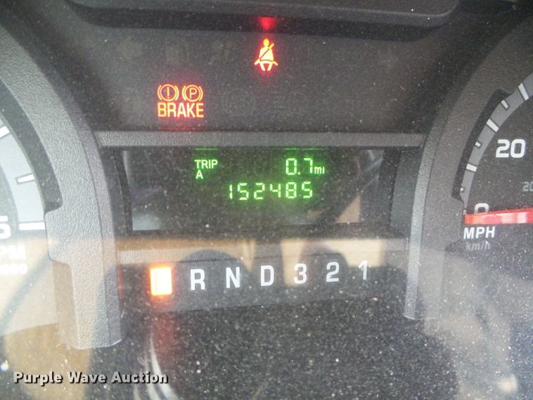 image for item DH4883 2012 Ford E450 Super Duty shuttle bus