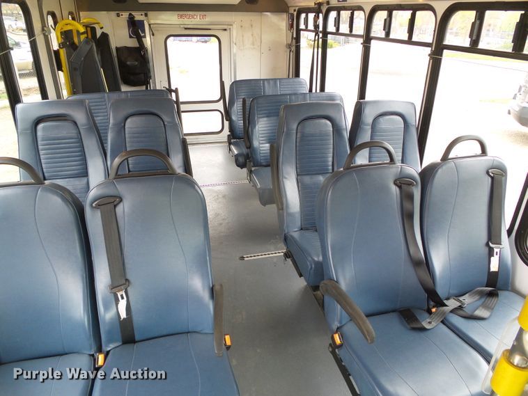 image for item DH4883 2012 Ford E450 Super Duty shuttle bus