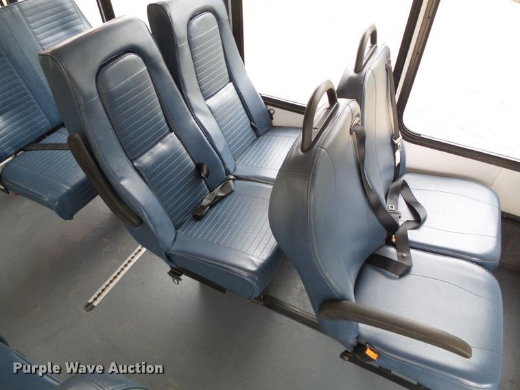 image for item DH4883 2012 Ford E450 Super Duty shuttle bus