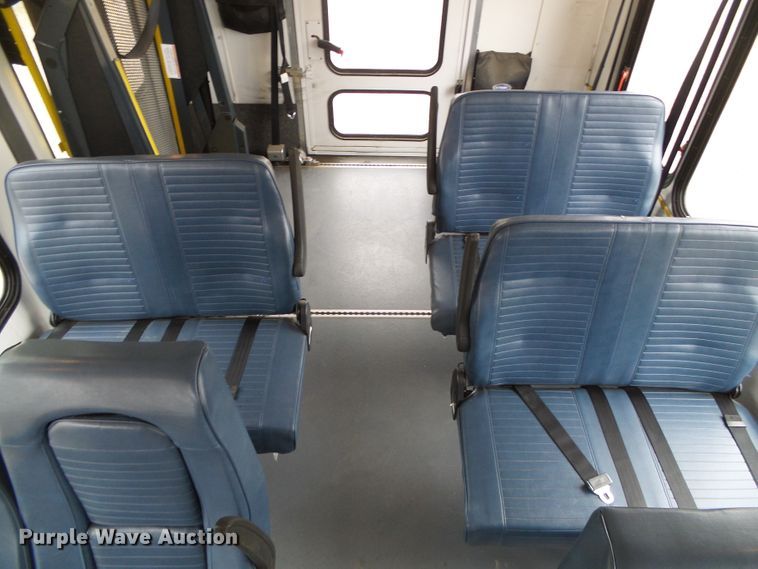 image for item DH4883 2012 Ford E450 Super Duty shuttle bus