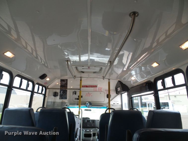 image for item DH4883 2012 Ford E450 Super Duty shuttle bus