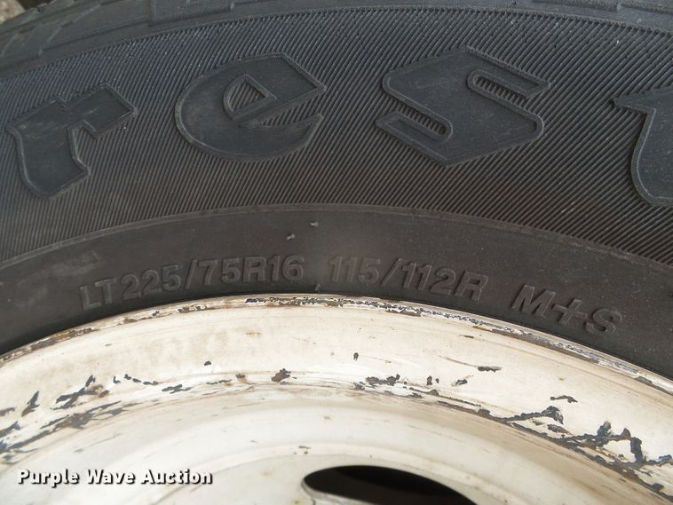 image for item DH4883 2012 Ford E450 Super Duty shuttle bus