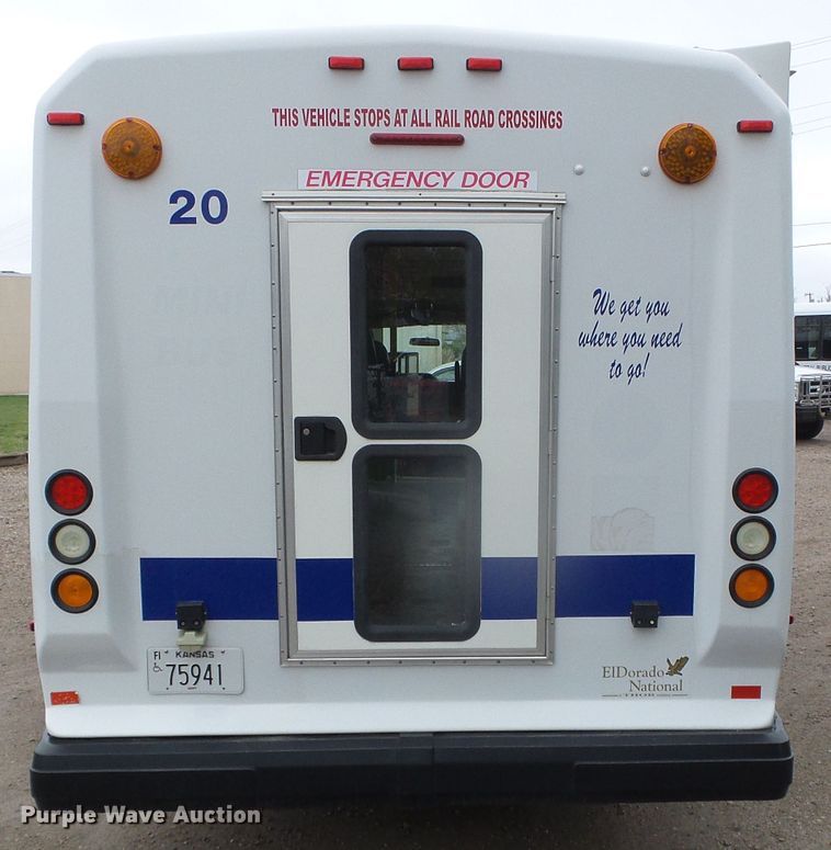 image for item DH4884 2010 Ford E450 Super Duty shuttle bus