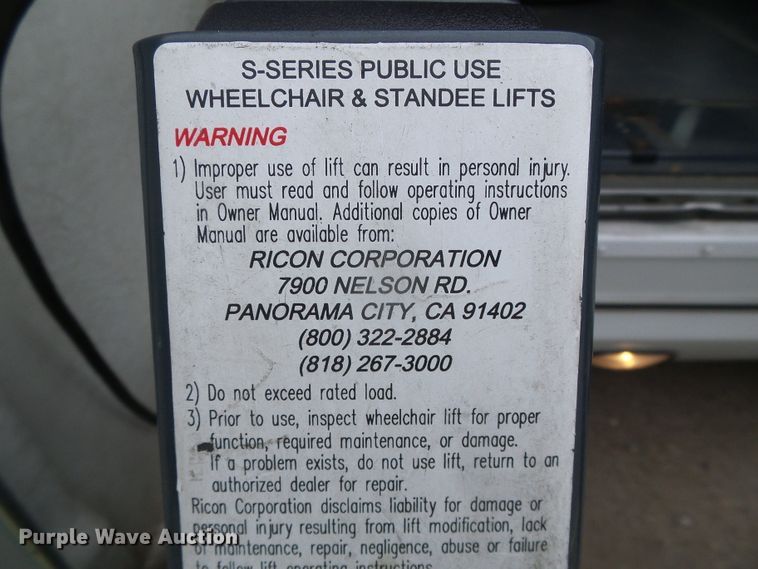 image for item DH4884 2010 Ford E450 Super Duty shuttle bus