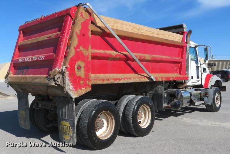 image for item DI2139 2011 Mack GU713 dump truck