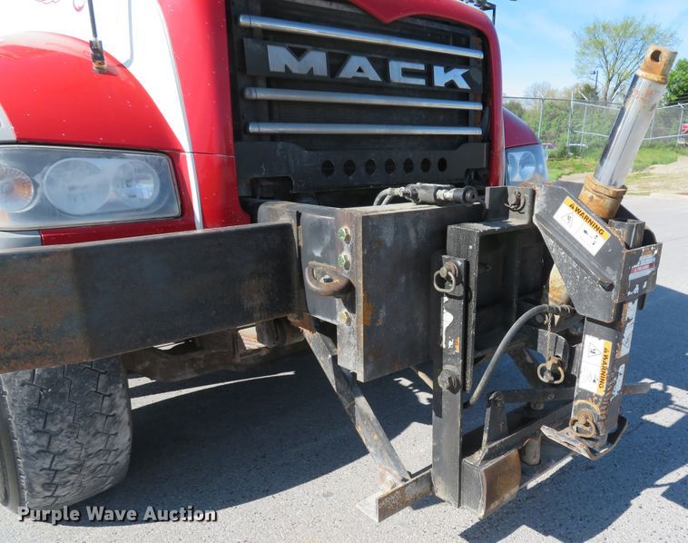 image for item DI2139 2011 Mack GU713 dump truck