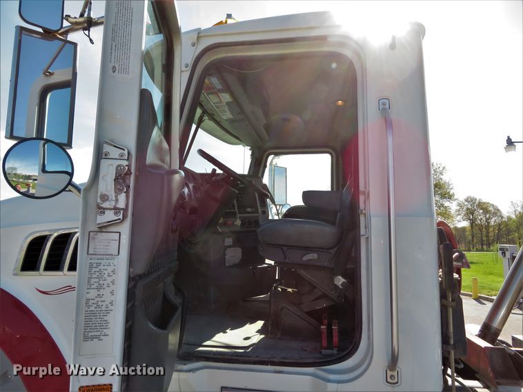 image for item DI2139 2011 Mack GU713 dump truck