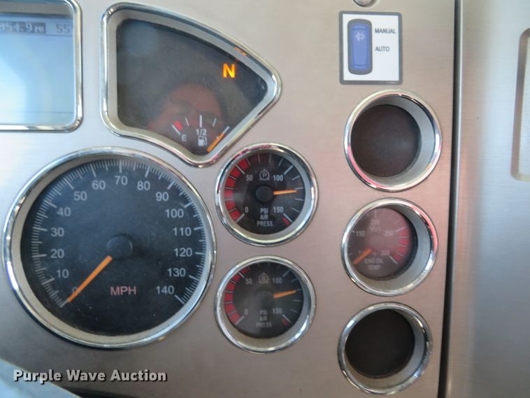 image for item DI2139 2011 Mack GU713 dump truck